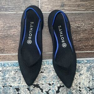 Rothy’s The Point black shoe—Great Condition